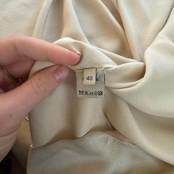 Cortana Zinia Dress 🥂🤍 - Picture 6 of 15